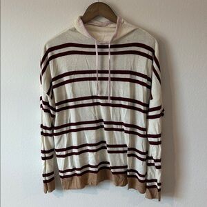 Lou and grey sweater XL